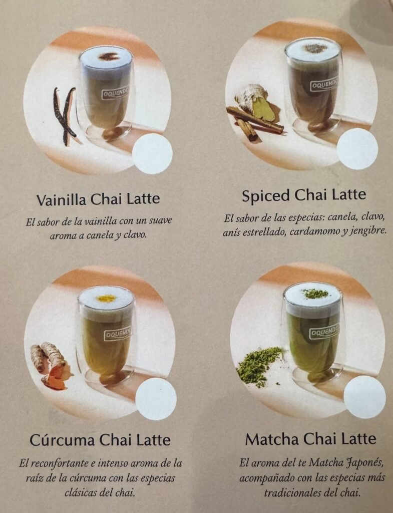 Variedades de Chai Latte en la cafetería Tankas: vainilla, especias, cúrcuma y matcha
