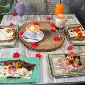 Desayuno especial de San Valentín para dos personas en Tanka’s con café, batidos, tostadas y dulces